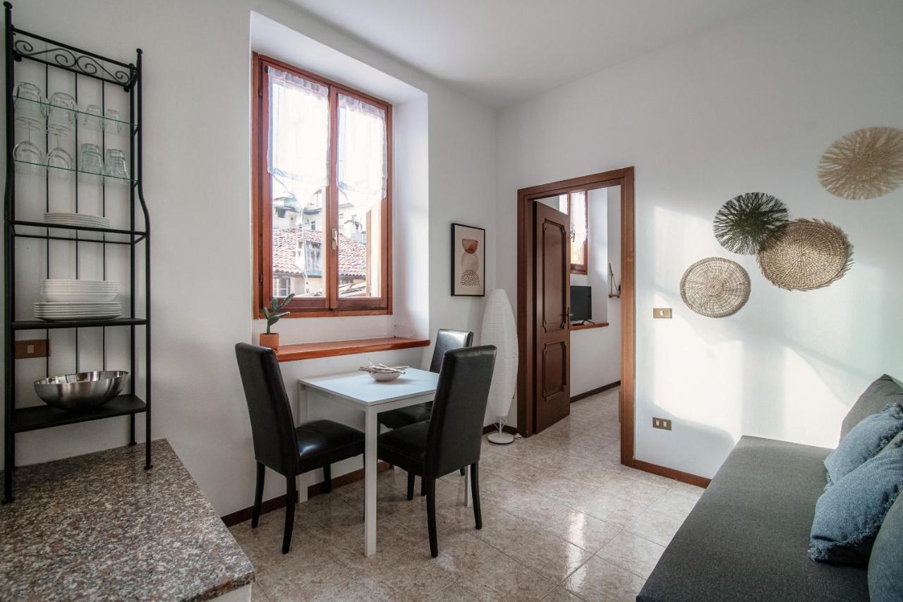 Apartment Piazza Roma By Quokka 360 - Historic Flat In The Centre Of Комо Екстер'єр фото