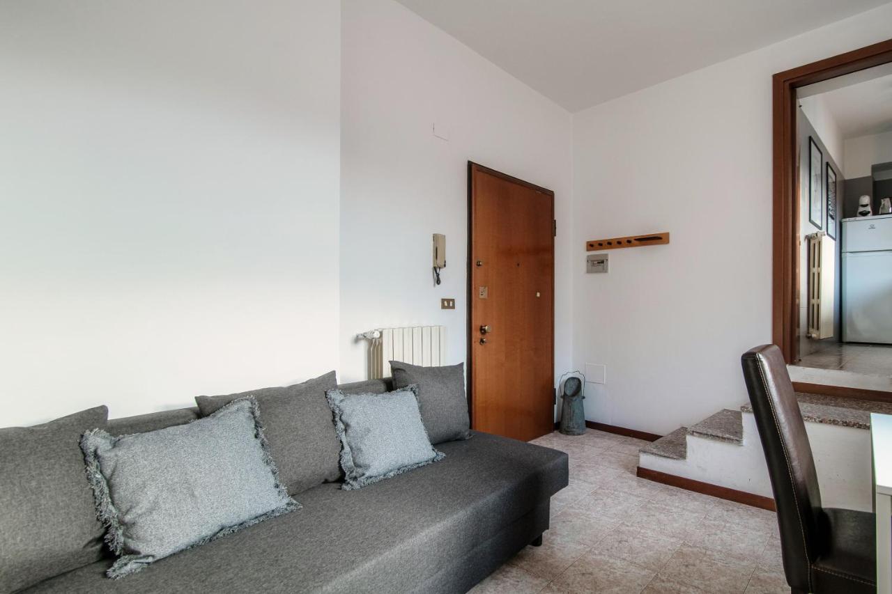 Apartment Piazza Roma By Quokka 360 - Historic Flat In The Centre Of Комо Екстер'єр фото