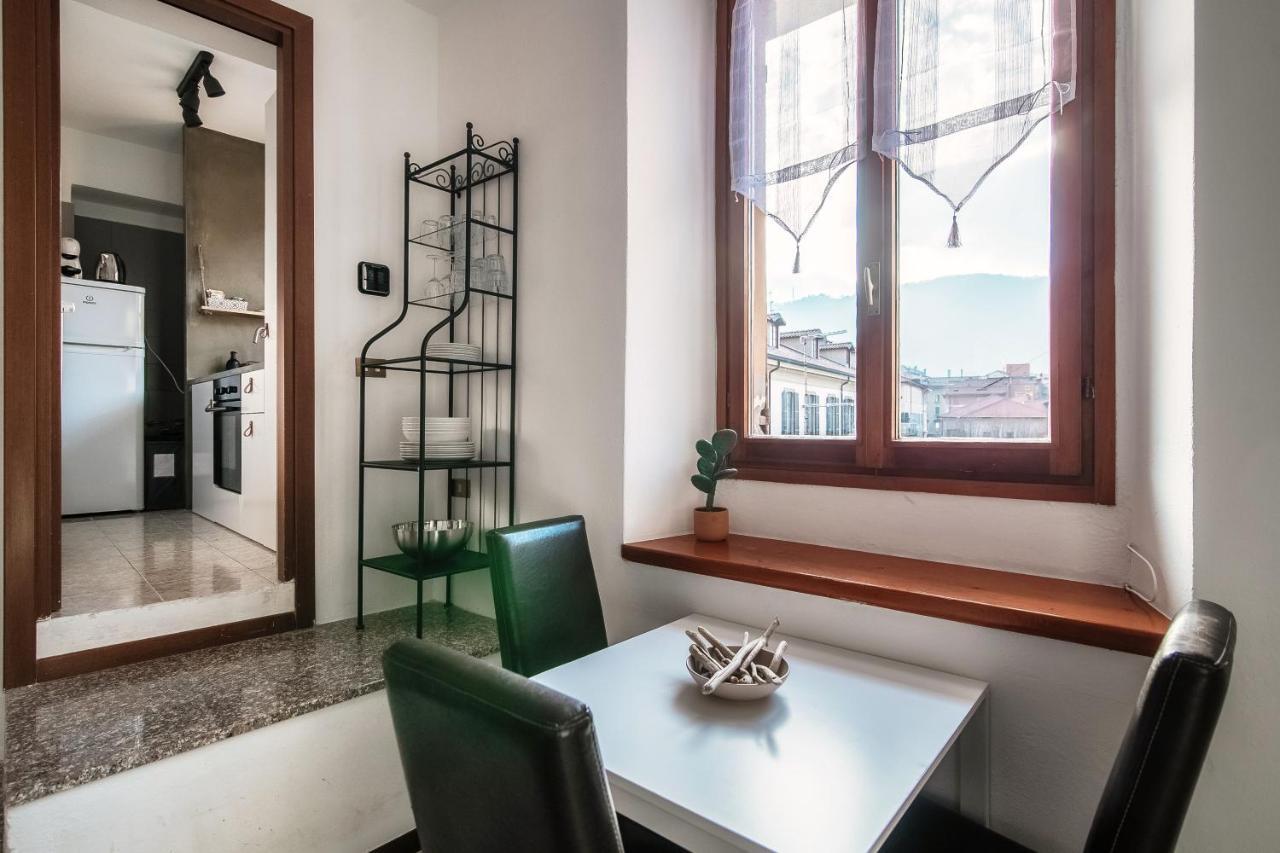 Apartment Piazza Roma By Quokka 360 - Historic Flat In The Centre Of Комо Екстер'єр фото