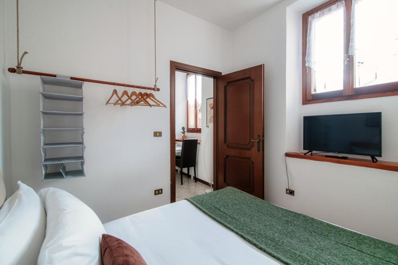 Apartment Piazza Roma By Quokka 360 - Historic Flat In The Centre Of Комо Екстер'єр фото